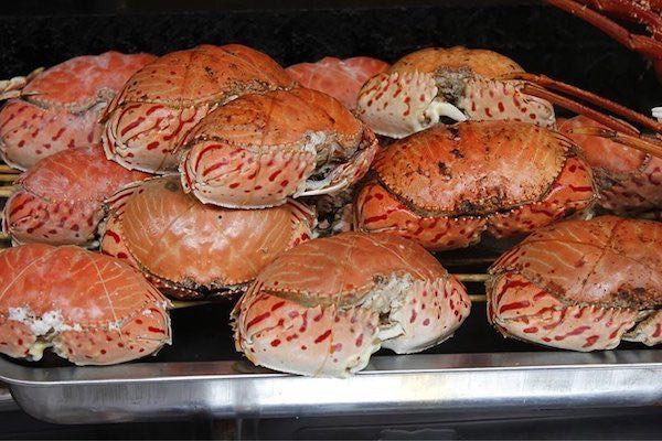 螃蟹和什么一起吃最好 切记不能贪食