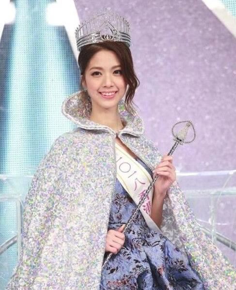  2018香港小姐冠军陈晓华资料和生活照