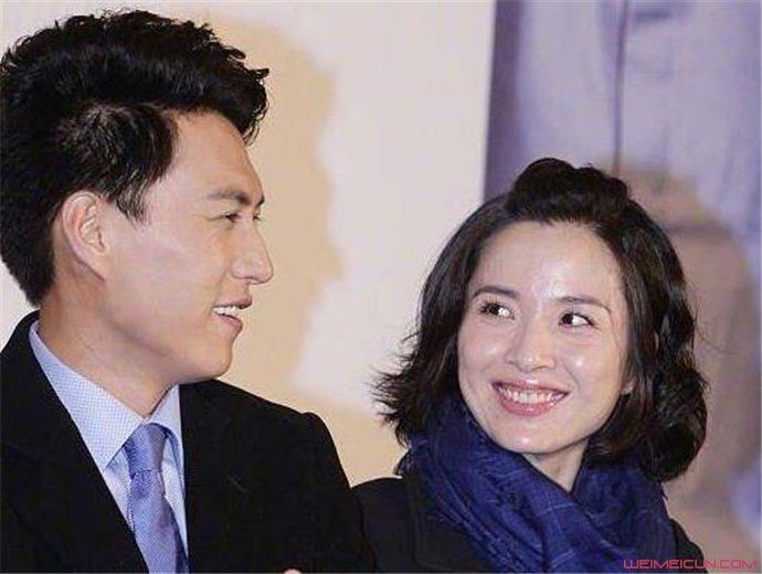 靳东老婆李佳资料 两个人真的因戏生情了吗