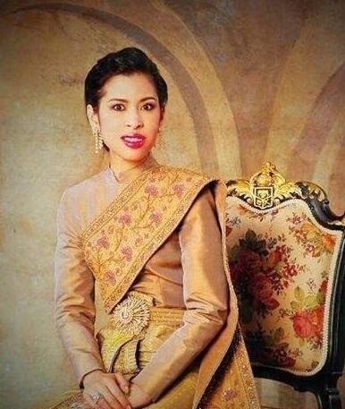 史上最丑公主 泰国朱拉蓬公主(血友病坐轮椅出行)