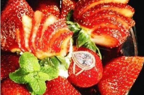 世界上最贵的雪糕 草莓阿诺排名第1(售价140万美元)