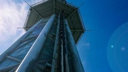 世界上最高的跳楼机 广州塔跳楼机玩心跳(484米 1秒落地)