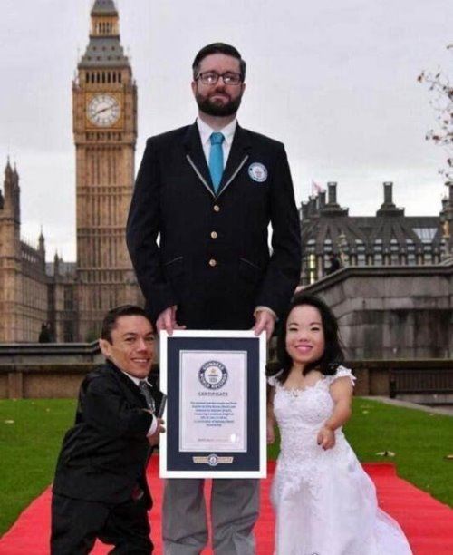世界上最矮的夫妻 巴西夫妇获吉尼斯认证(身高不过0.9米)