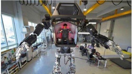 世界上最大的机器人 巨型机器人Method 2高4米/重1.5吨