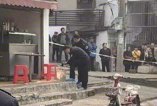 武汉武昌火车站杀人案 街头一男子头颅被砍（图片视频曝光）