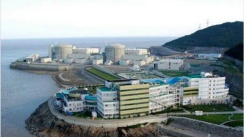 我国第一座核电站是 秦山核电站(中国自行设计/建造/运营)