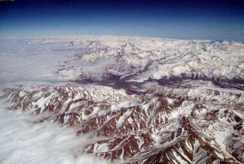 世界上最长的山脉是什么？安第斯山脉(全长8900公里)