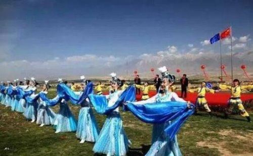 那达慕大会是哪个民族的节日 蒙古族传统节日(为期5天的盛会)