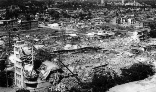 唐山大地震是哪一年 1976年唐山7.8级地震(死伤超40万人)