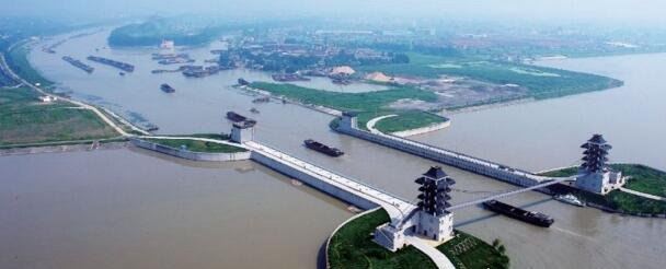 世界三大运河 中国京杭大运河最长最古老(全长1797公里)