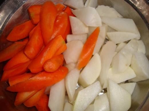 白萝卜和胡萝卜能一起吃吗,不可以 胡萝卜会破坏白萝卜的维生素C