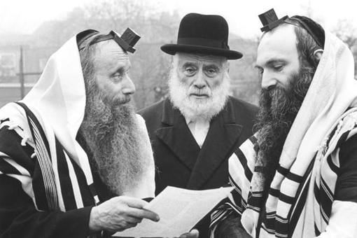 犹太人标准长相是怎样的？看看二战德国人是如歌分辨犹太人的
