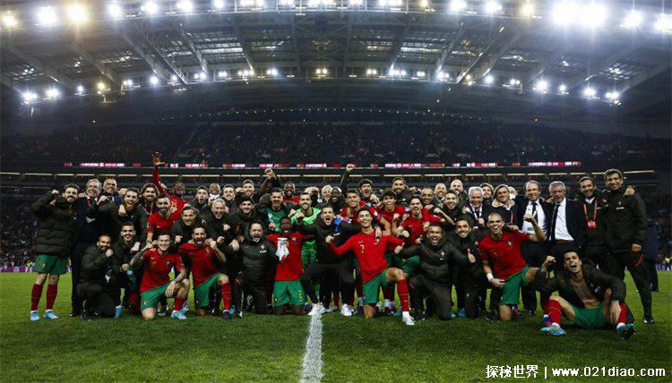C罗率领葡萄牙队抵达卡塔尔（2022年世界杯）