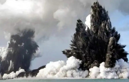 海底火山爆发有多恐怖，汤加火山爆发威力相当于1000颗原子弹
