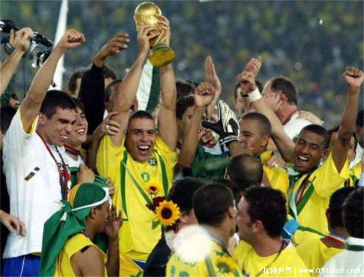 2002年世界杯冠军亚军是谁（冠军巴西队）