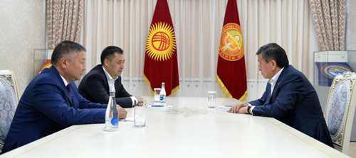 吉尔吉斯斯坦总统宣布辞职