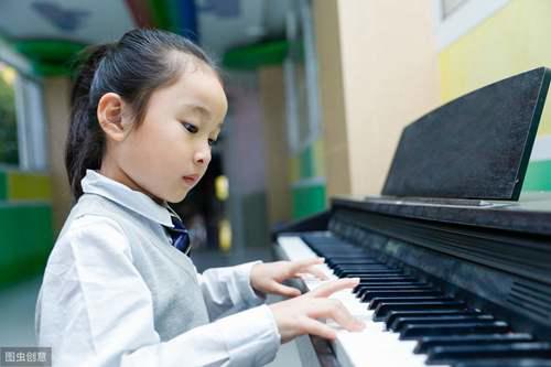 儿童时期必听的10首钢琴曲 儿童钢琴曲欣赏