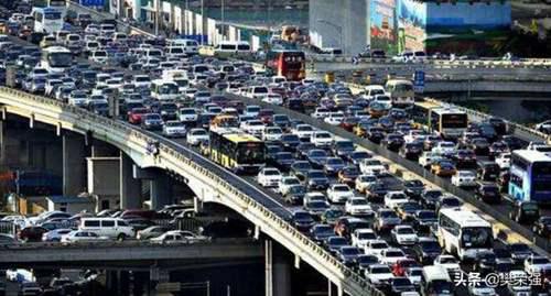 是什么造成了交通拥堵呢？ 交通拥挤的原因