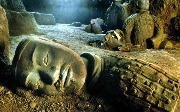 秦始皇墓里的水银从哪里来的有什么作用(据传深度几十米)